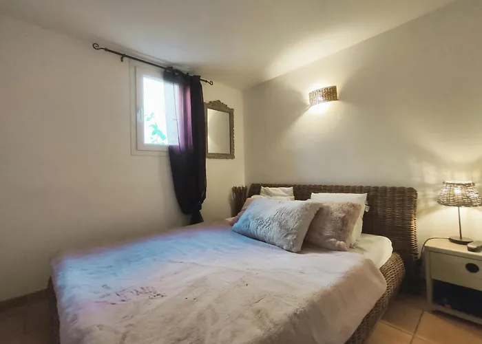 26, La Palmeraie Au Village Naturiste *